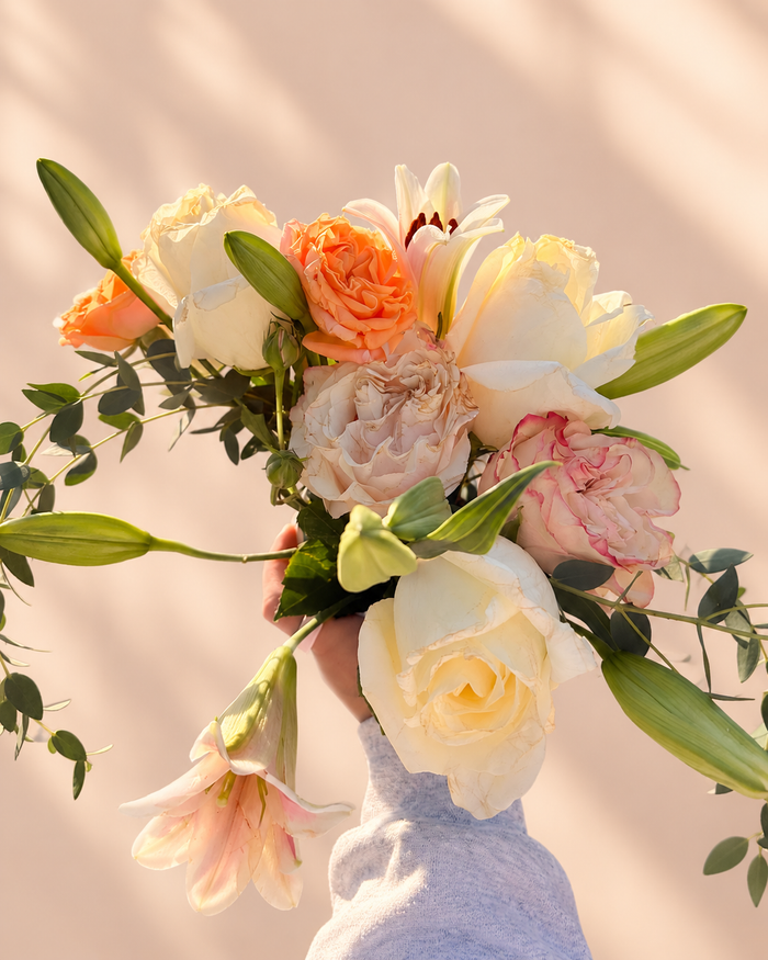 Muñe Petite floral detail